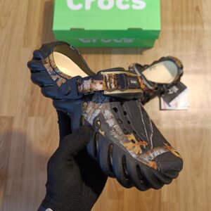 CROCS-ECHO CLOGS PRINT